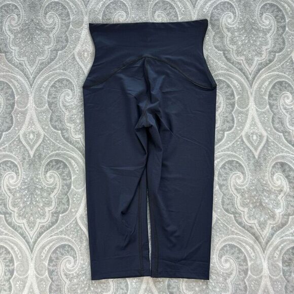 Womens Spanx Booty Boost Crop - Picture 2 of 4